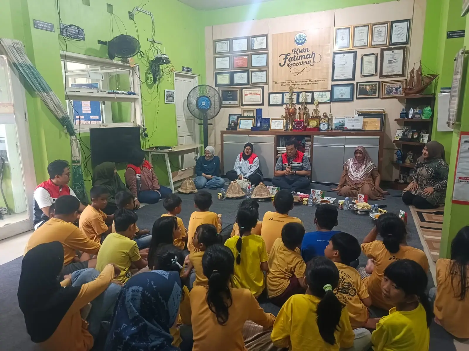 Kunjungan manager CSR pusat PT. Pertamina Patra Niaga ke Sekolah Anak Percaya diri